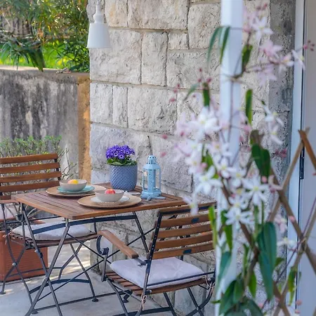Galatea With Garage Parking Apartment *
