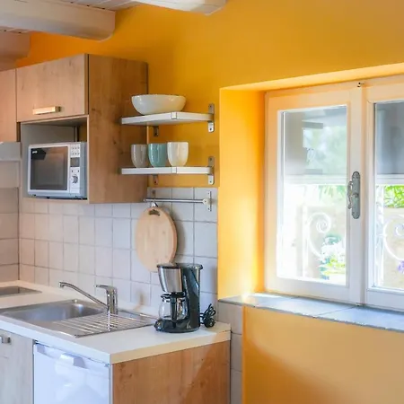 公寓 Galatea With Free Garage Parking *