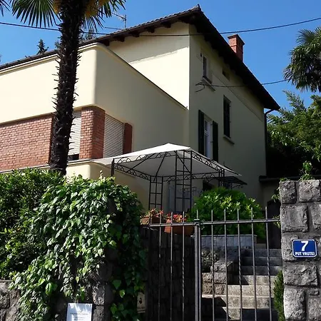 Galatea With Garage Parking Opatija