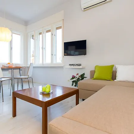 Galatea With Garage Parking Apartment *